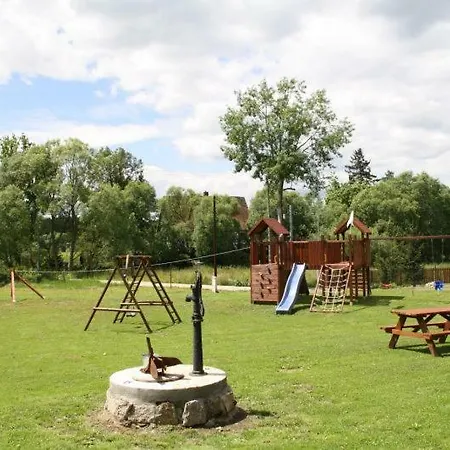 Karpnicka Struga W Dolinie Palacow I Ogrodow منزل للإقامة *