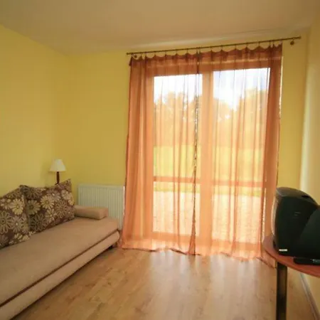 Karpnicka Struga W Dolinie Palacow I Ogrodow * يلينيا غورا