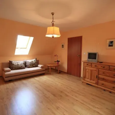 Karpnicka Struga W Dolinie Palacow I Ogrodow * يلينيا غورا