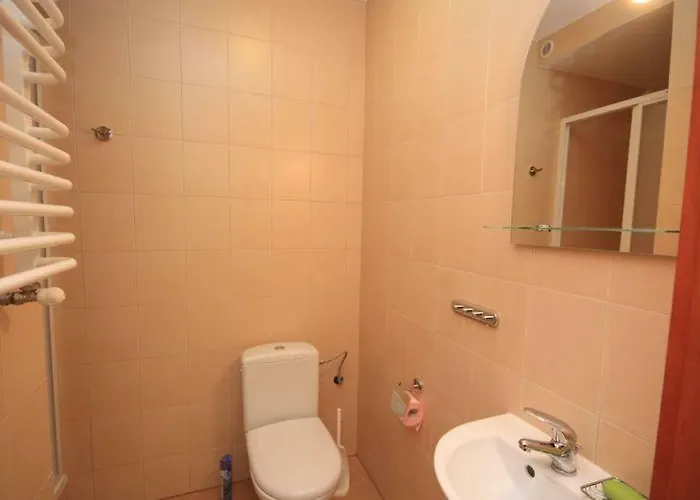 Karpnicka Struga W Dolinie Palacow I Ogrodow Jelenia Góra